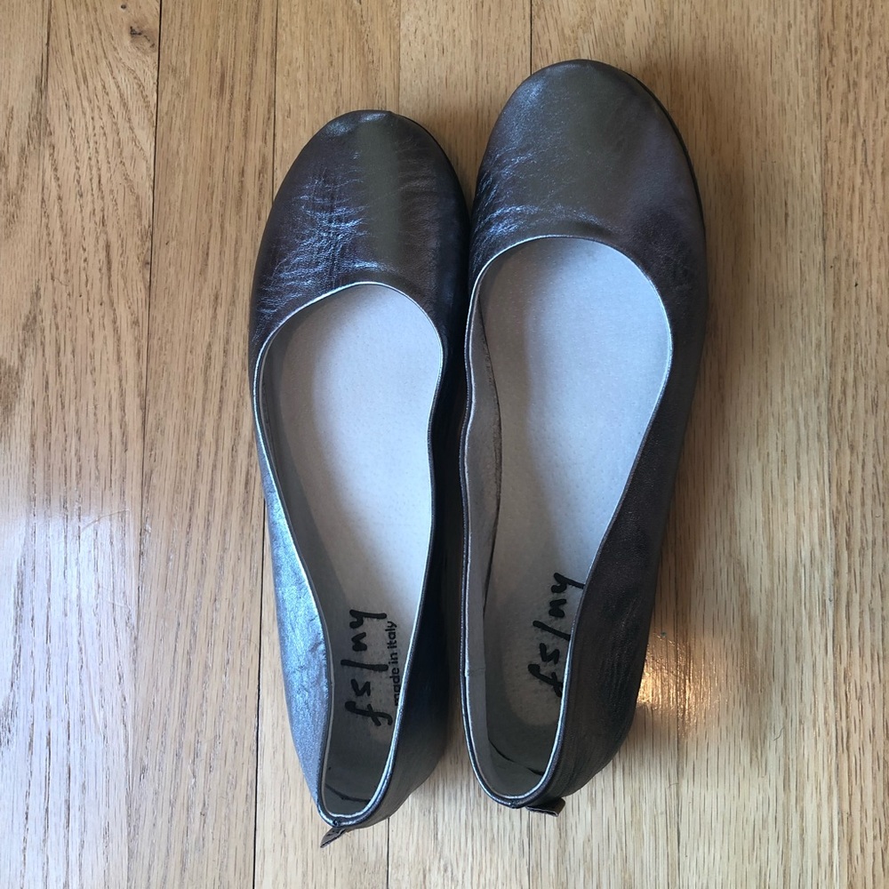 fs/ny pewter leather ballet flats